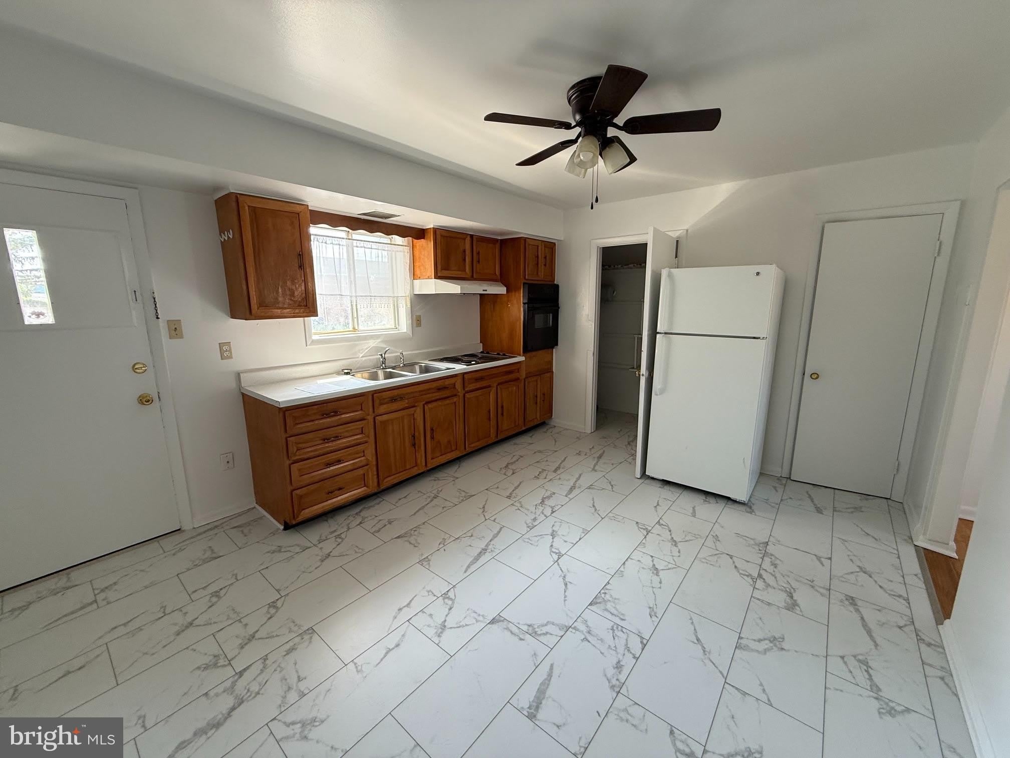 2256 ROOSEVELT Boulevard – photo 3
