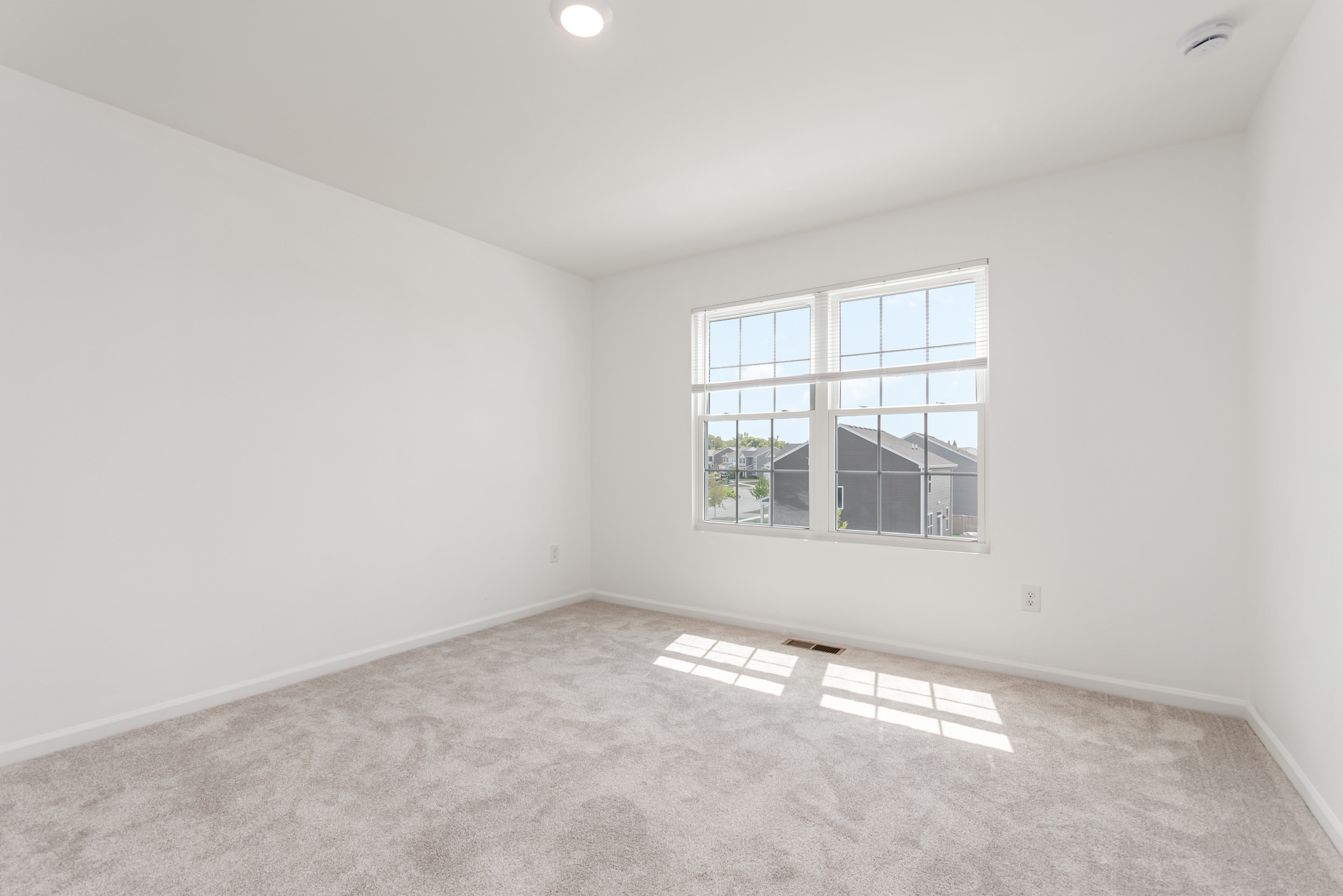 2131 Sassafras Wy – photo 4