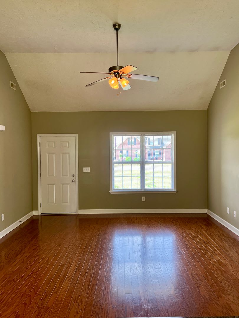 3 Bedroom 2 Bath w. Bonus in country – photo 3