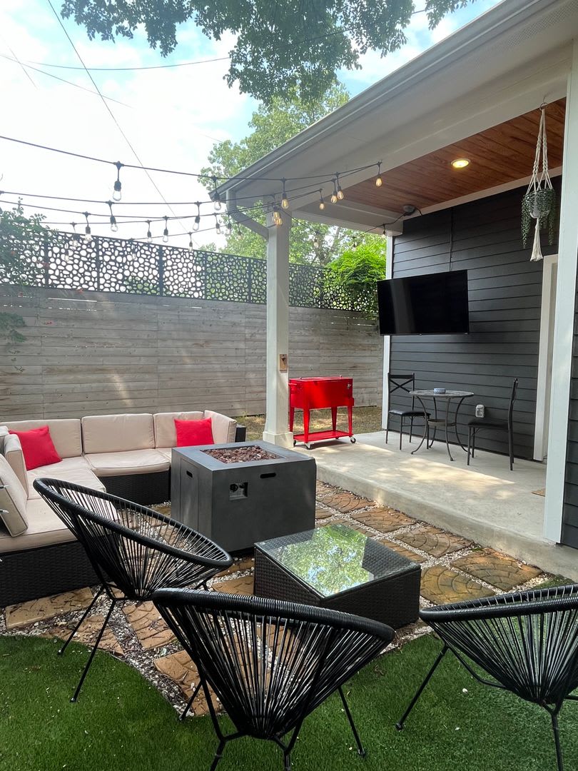 Beautiful 2 bedroom/2.5 bath in the heart of East Austin – photo 3
