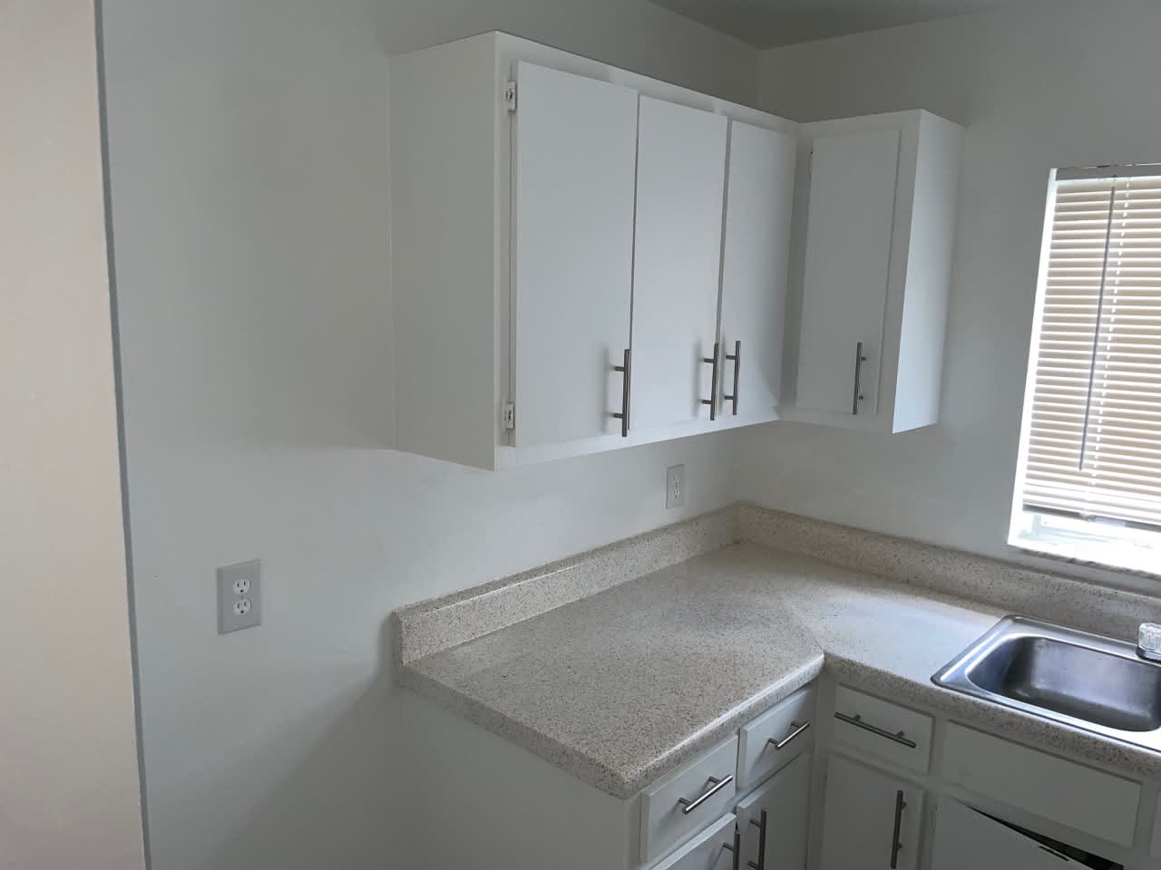 2243 Euclid Ave – photo 5