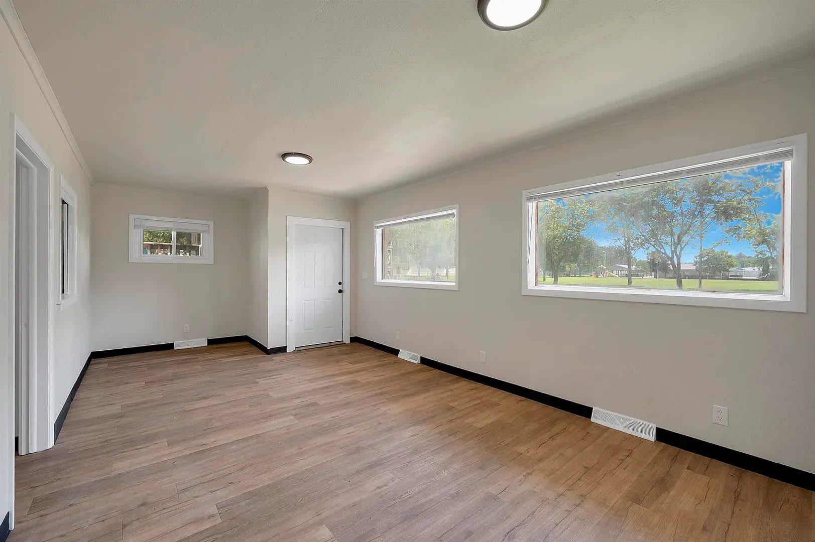 3-Bedroom Single-Family Home in Gillett – Available Now! – photo 5