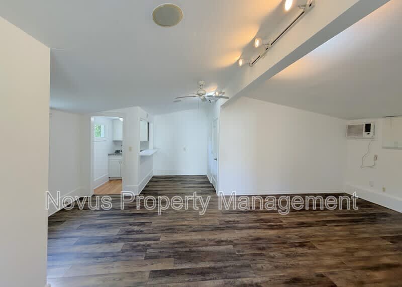 328 "B" Maple Street – photo 2