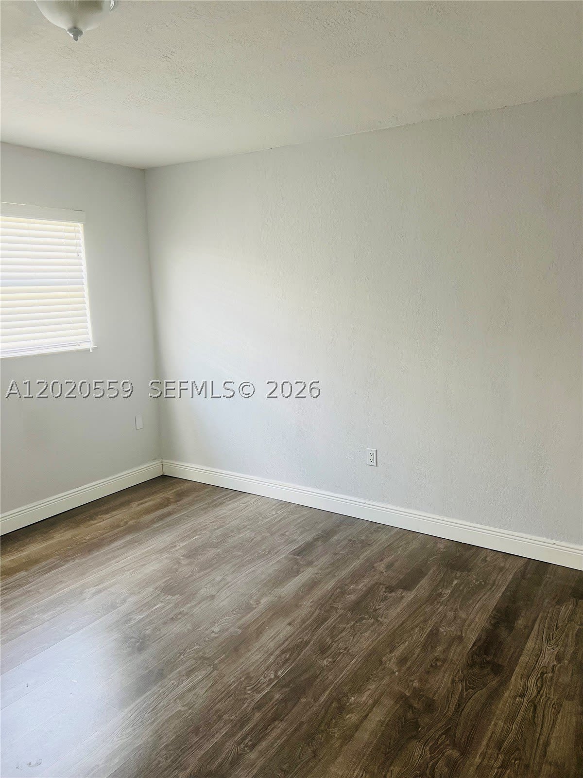 8401 NW 20th Ct – photo 3