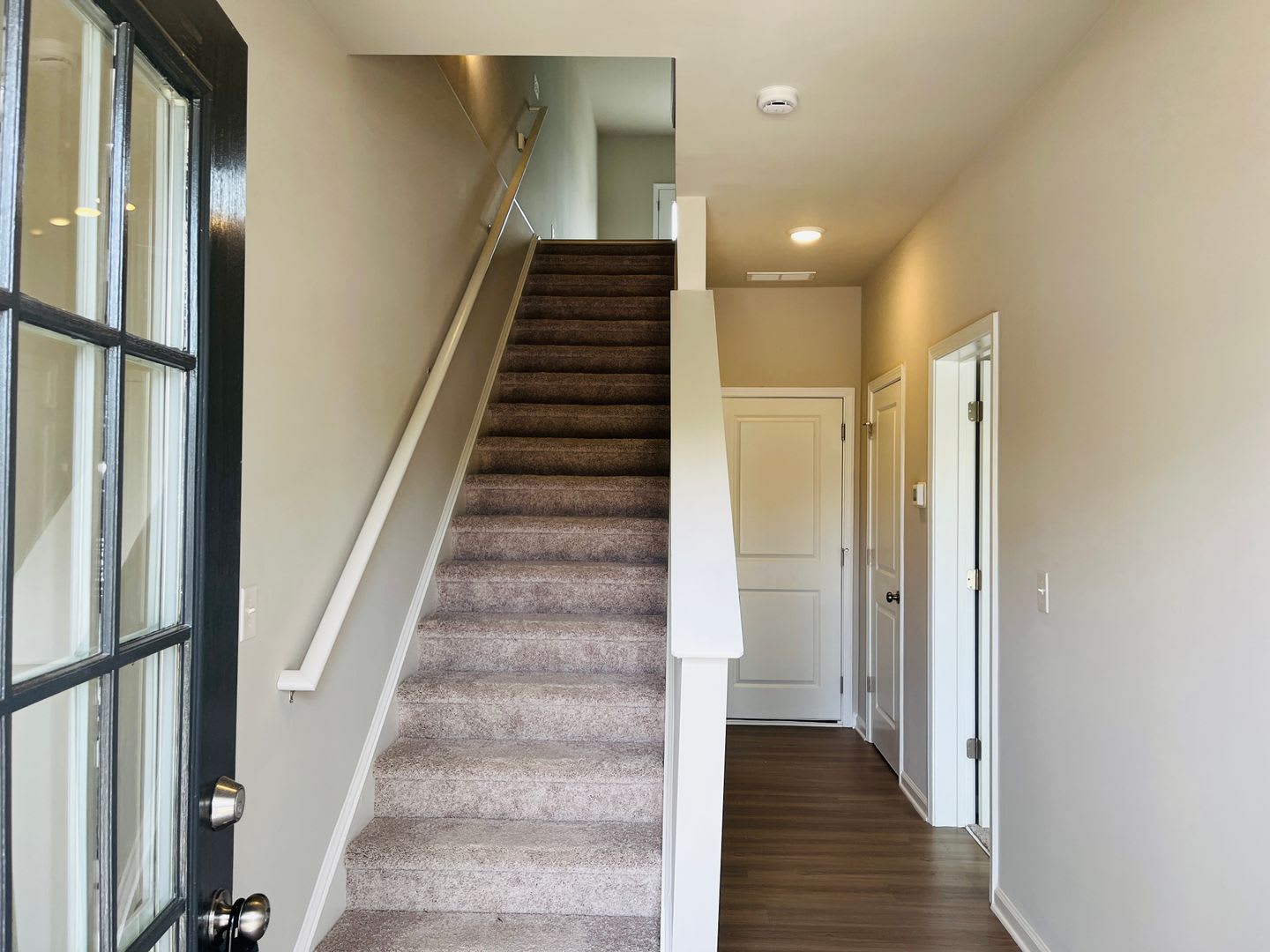 LIKE NEW Townhome located on the Newnan LINC! MUST SEE! – photo 3