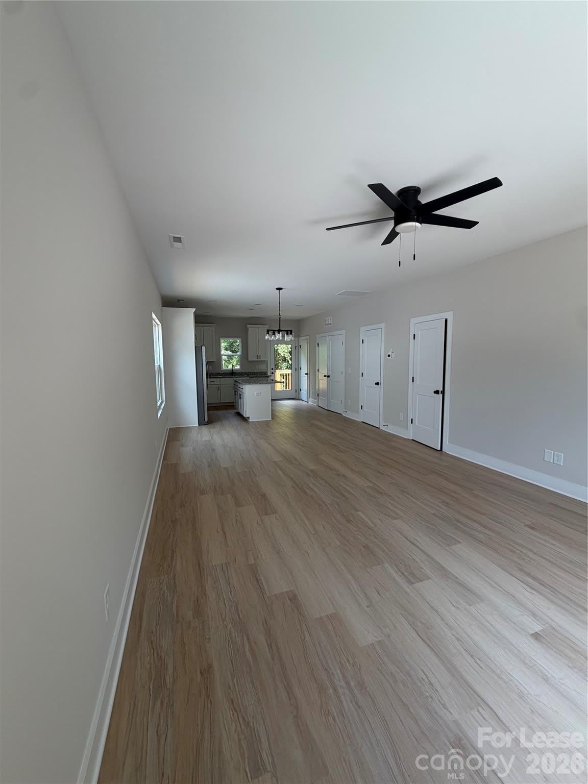 212 N Yadkin Avenue – photo 3