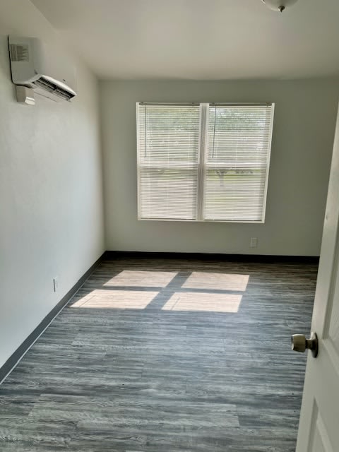1320 McCullough – photo 3