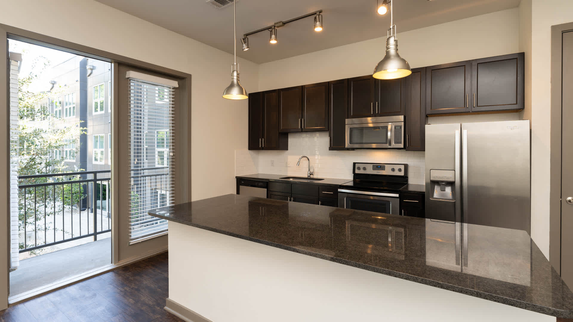 Crest at Park Central Apartments – photo 3
