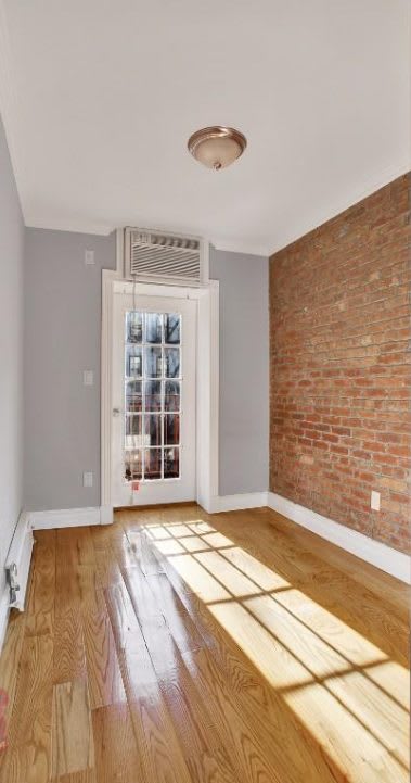 426 E 9th St – photo 3