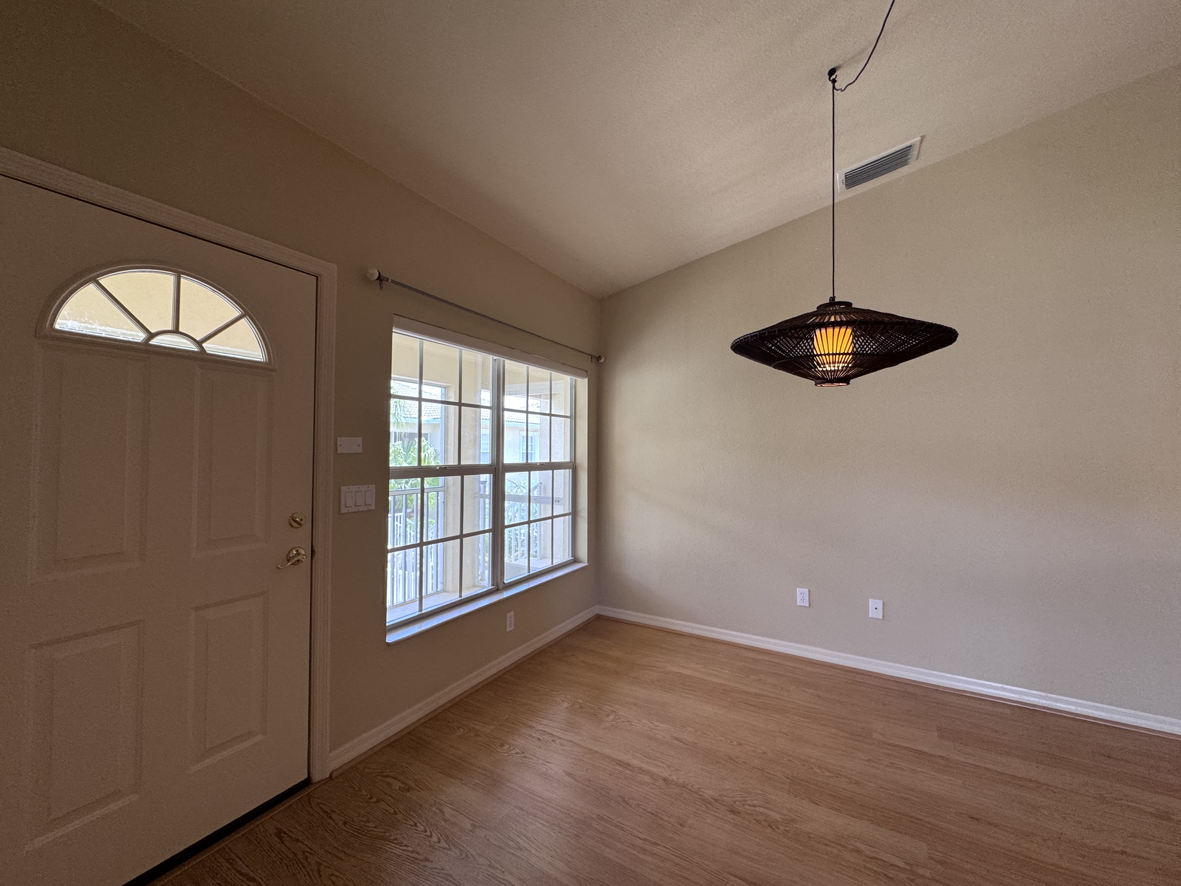 200 Mirabella Cir – photo 4