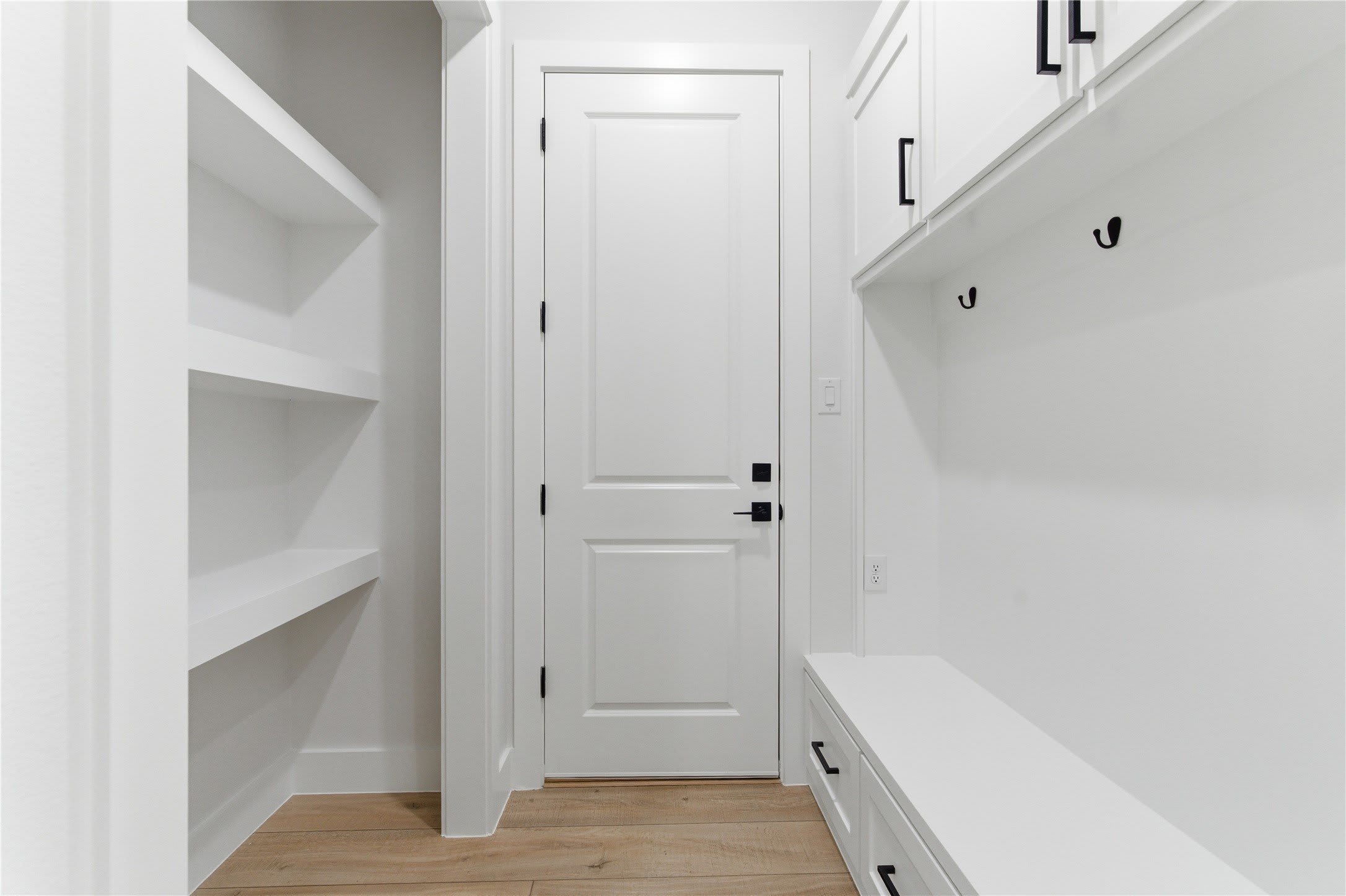 200 Dover Drive – photo 3