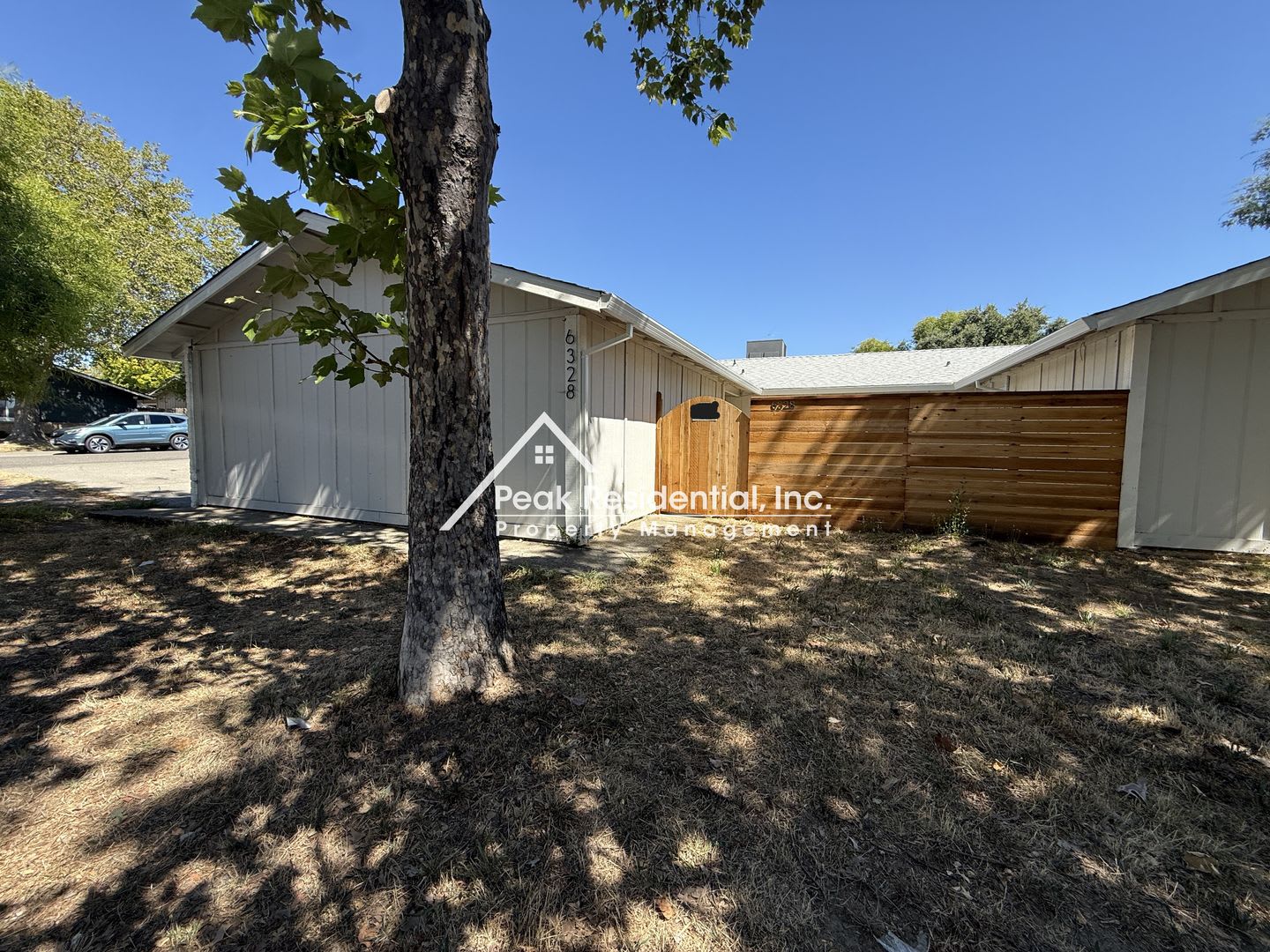 Great Location 3bd/2ba Duplex in Citrus Heights! – photo 3