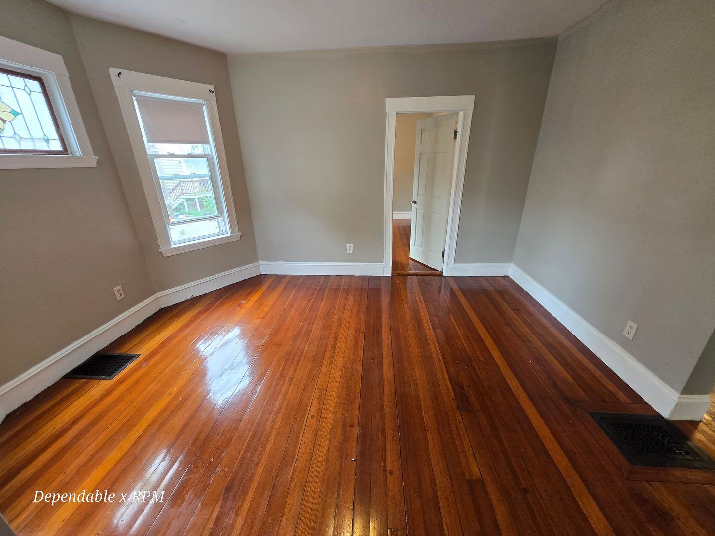 Painted First Floor 3 Bd 1 Bath Available For Rent Now With In Unit Laundry Hook Ups – photo 3