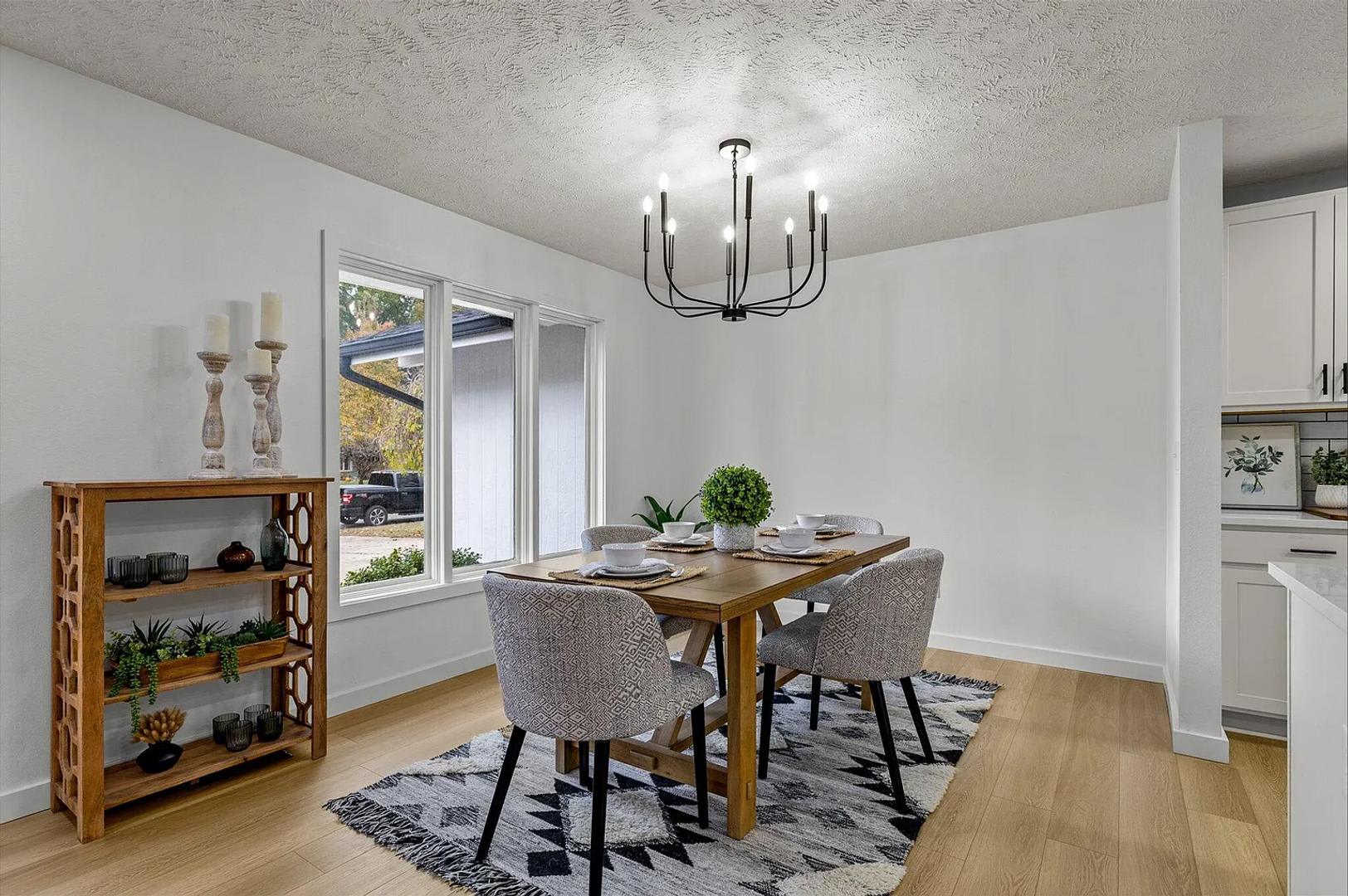 Welcome to your dream home! 4 bedroom 3 bathroom – photo 5