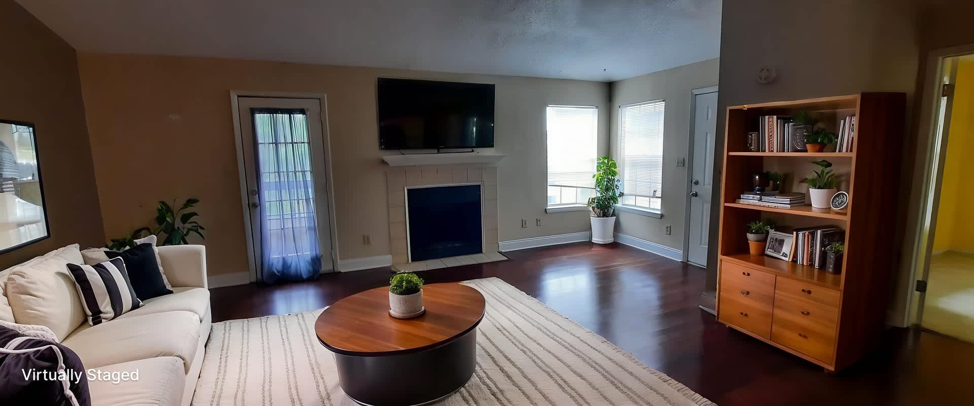 Stylish 2-Bed, 2-Bath Condo with Resort-Style Amenities in the Heart of Orlando! – photo 3