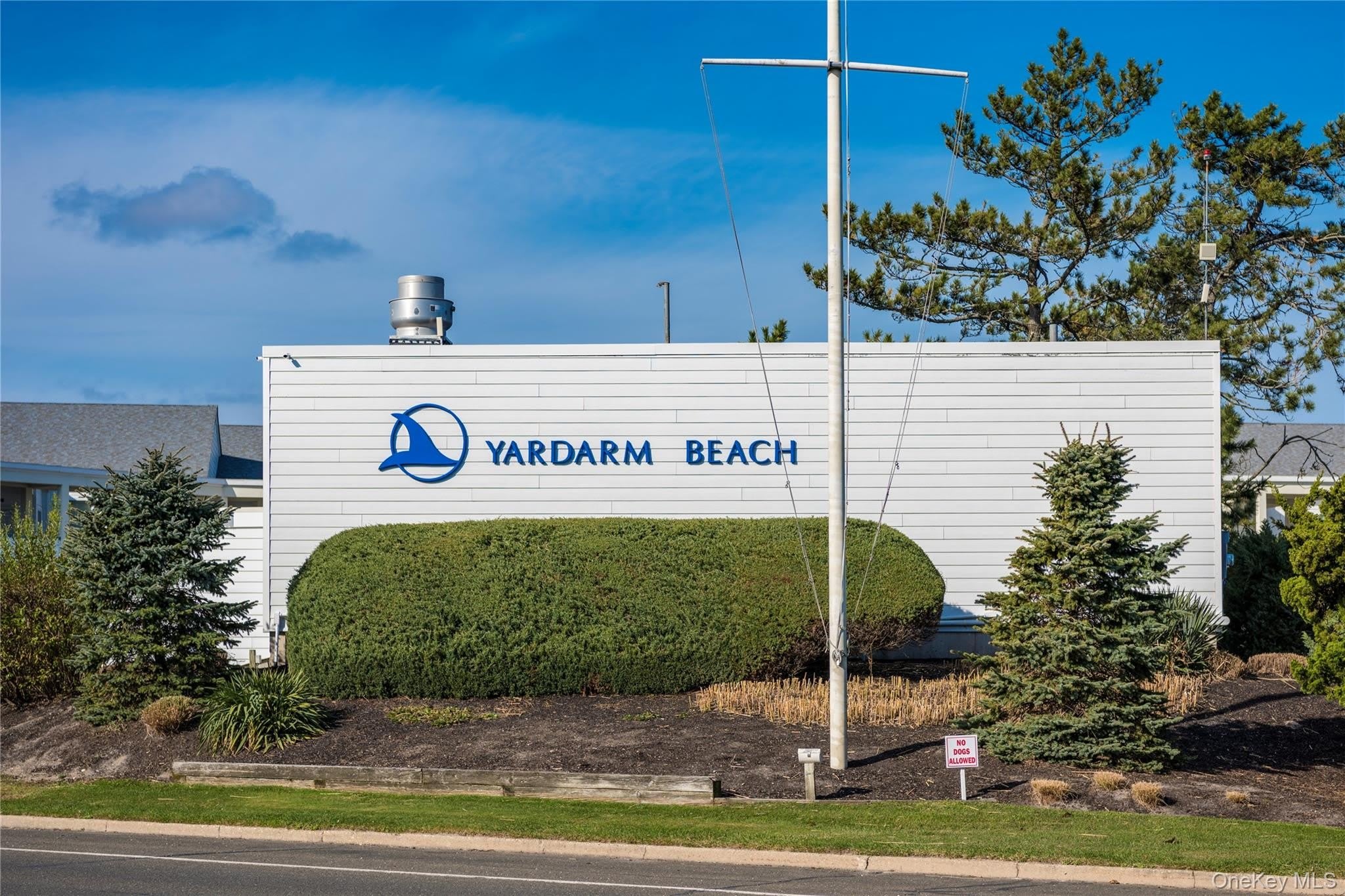265 Dune Road – photo 2
