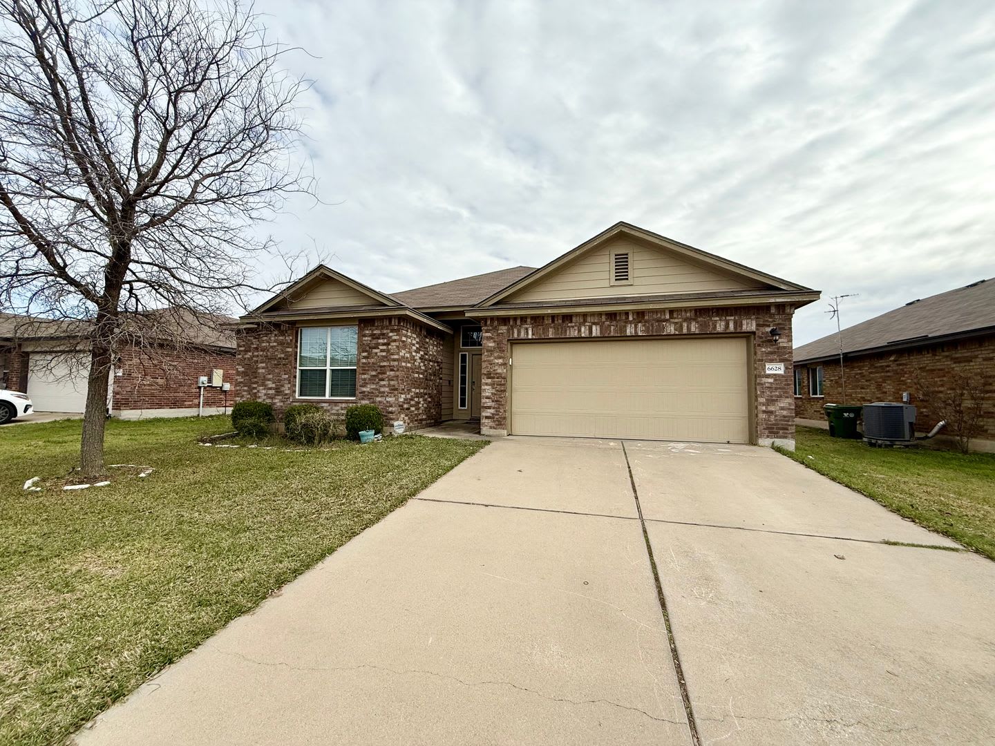 Spacious 4-Bedroom Home on Quiet Cul-de-Sac – photo 1
