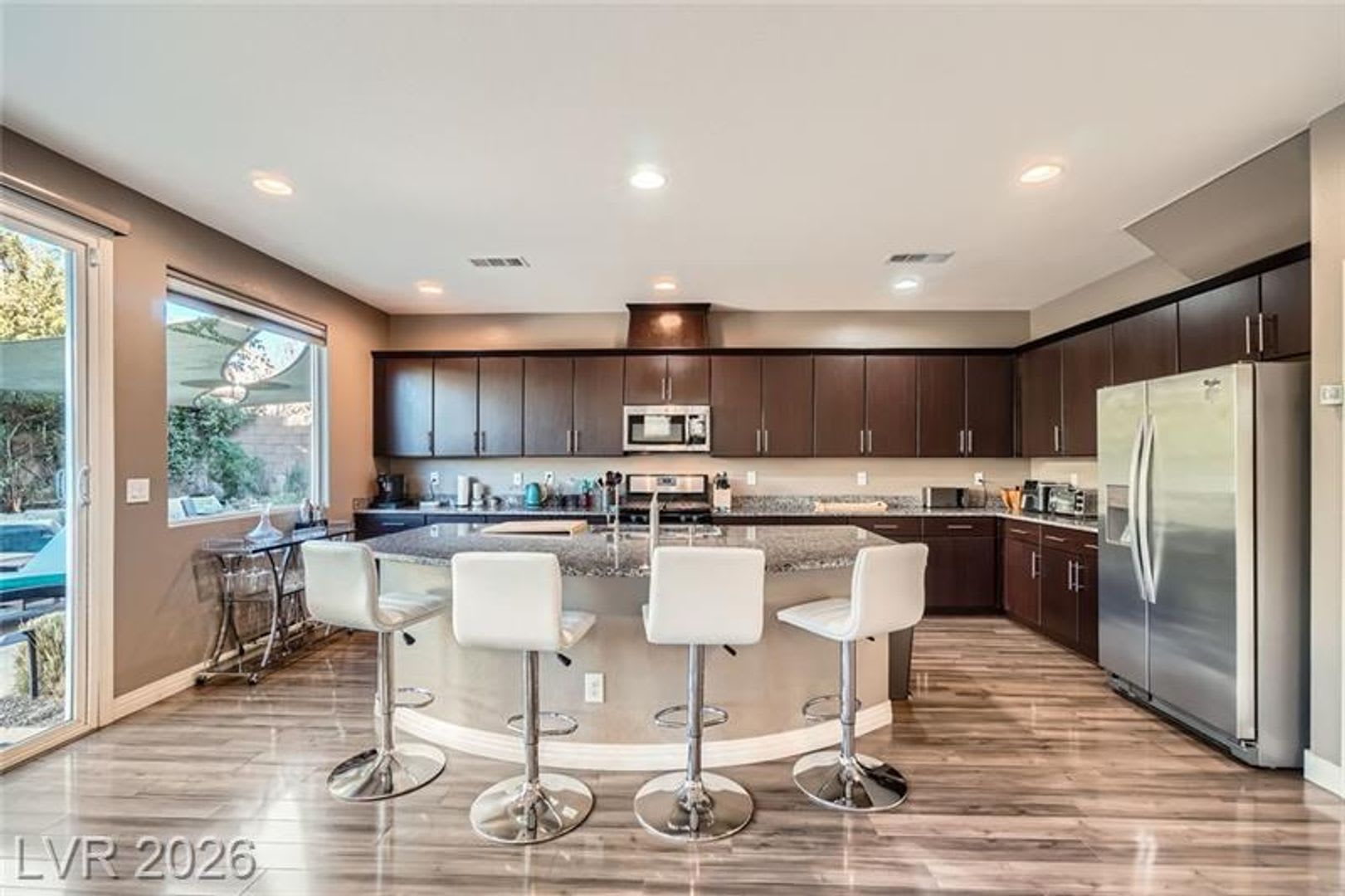 Executive Furnished Pool Home – photo 4