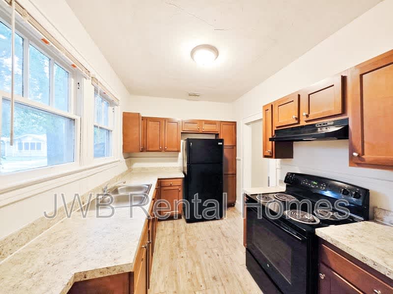 6601 Sunset Dr – photo 2