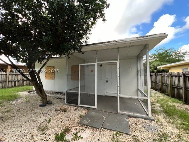 1220 NW 3rd Ct – photo 2