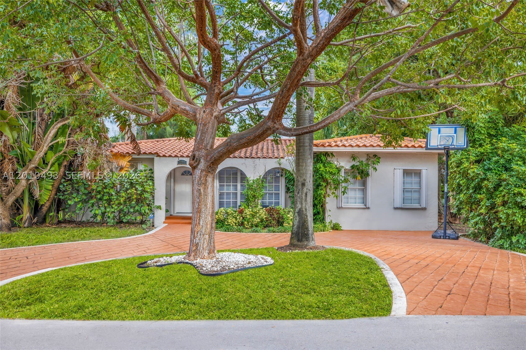 7711 Coquina Dr – photo 1