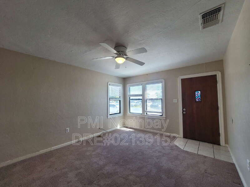 225 Madison St – photo 3