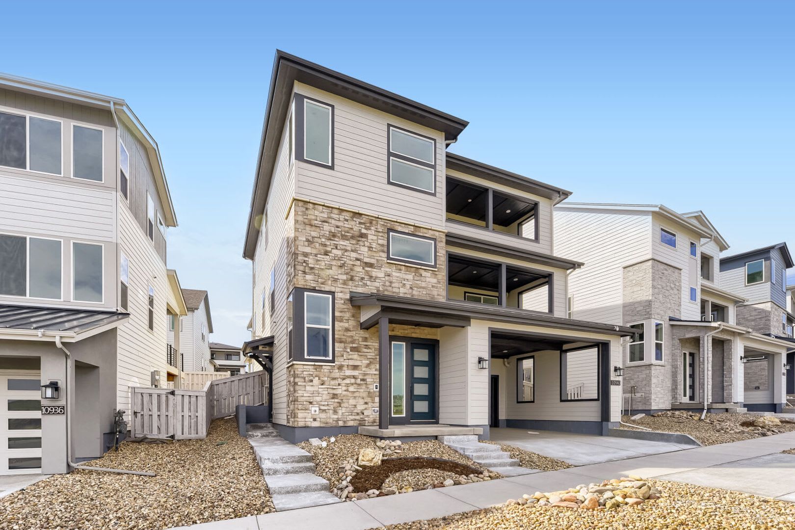Brand New Residence For Rent In The Highly Sought After Lyric At Ridgegate Lone Tree Community Reduced Rent – photo 2