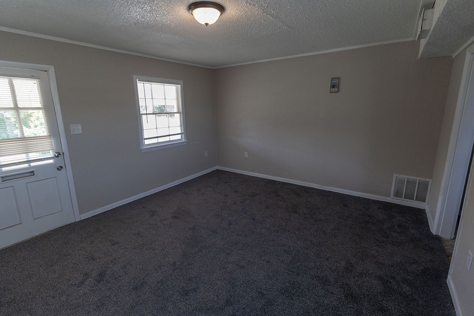 Rural Studio Apartment – photo 4