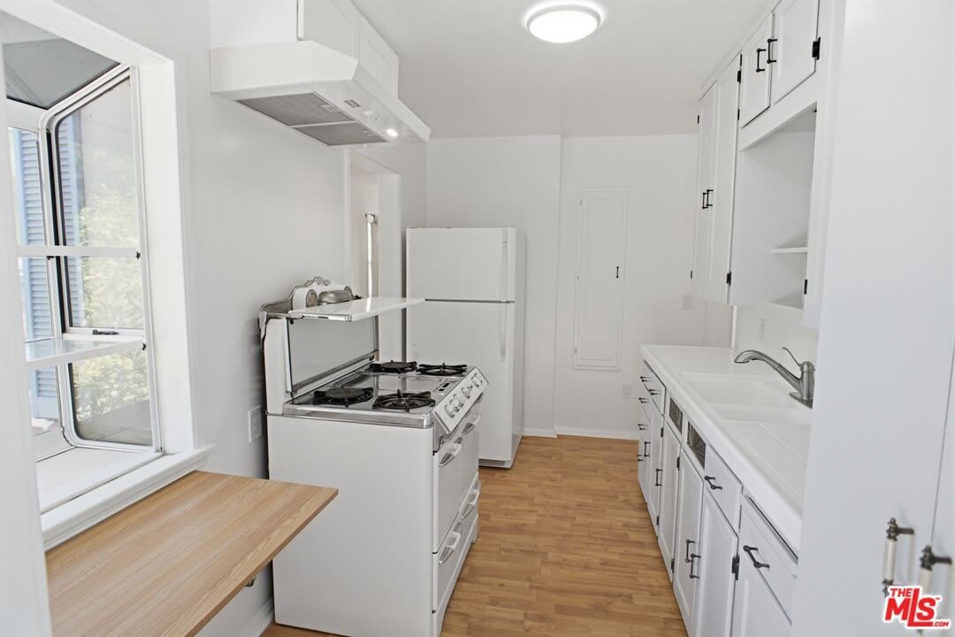 4867 Wiota St – photo 5