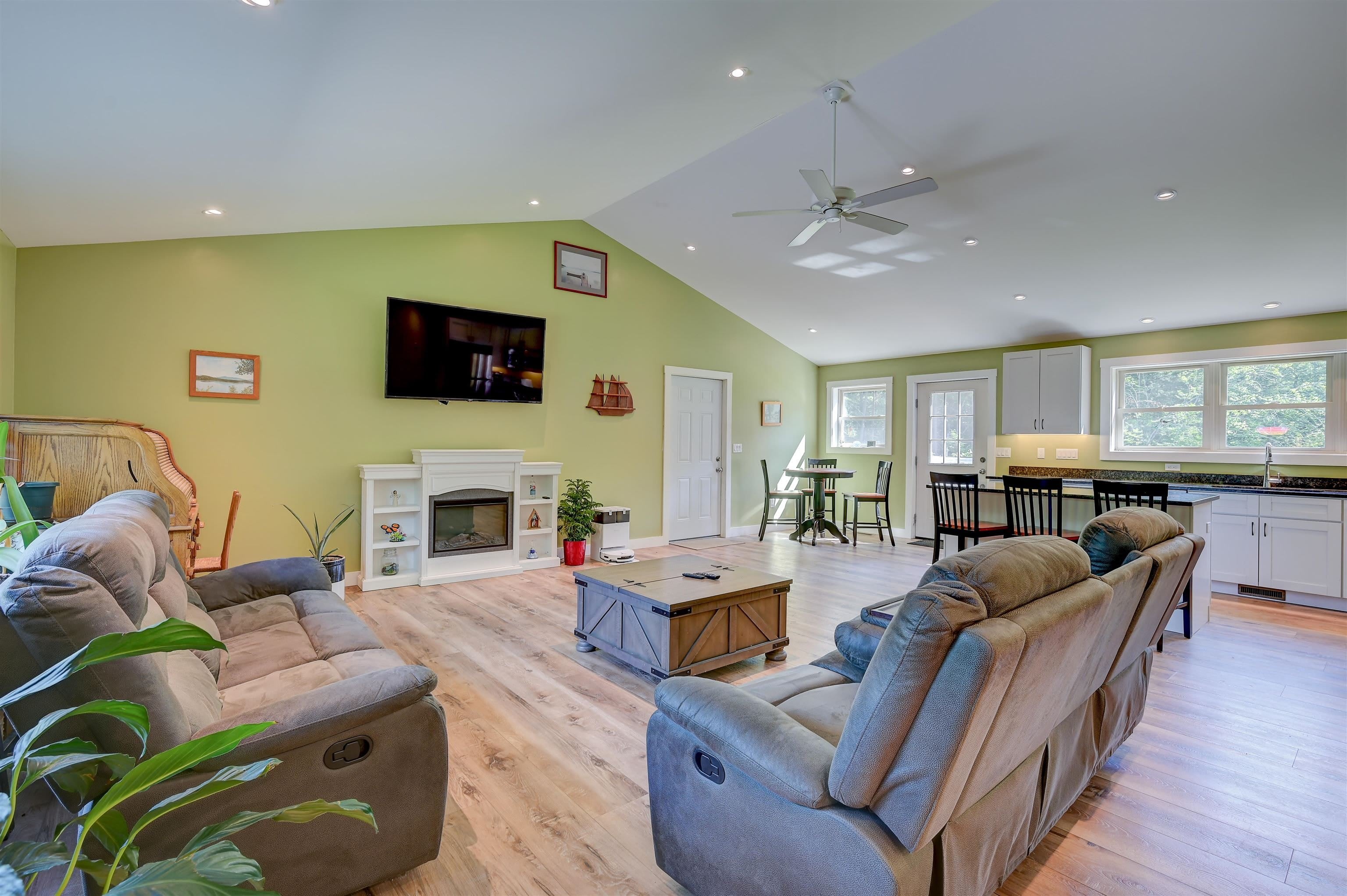 419 Winter Road – photo 5