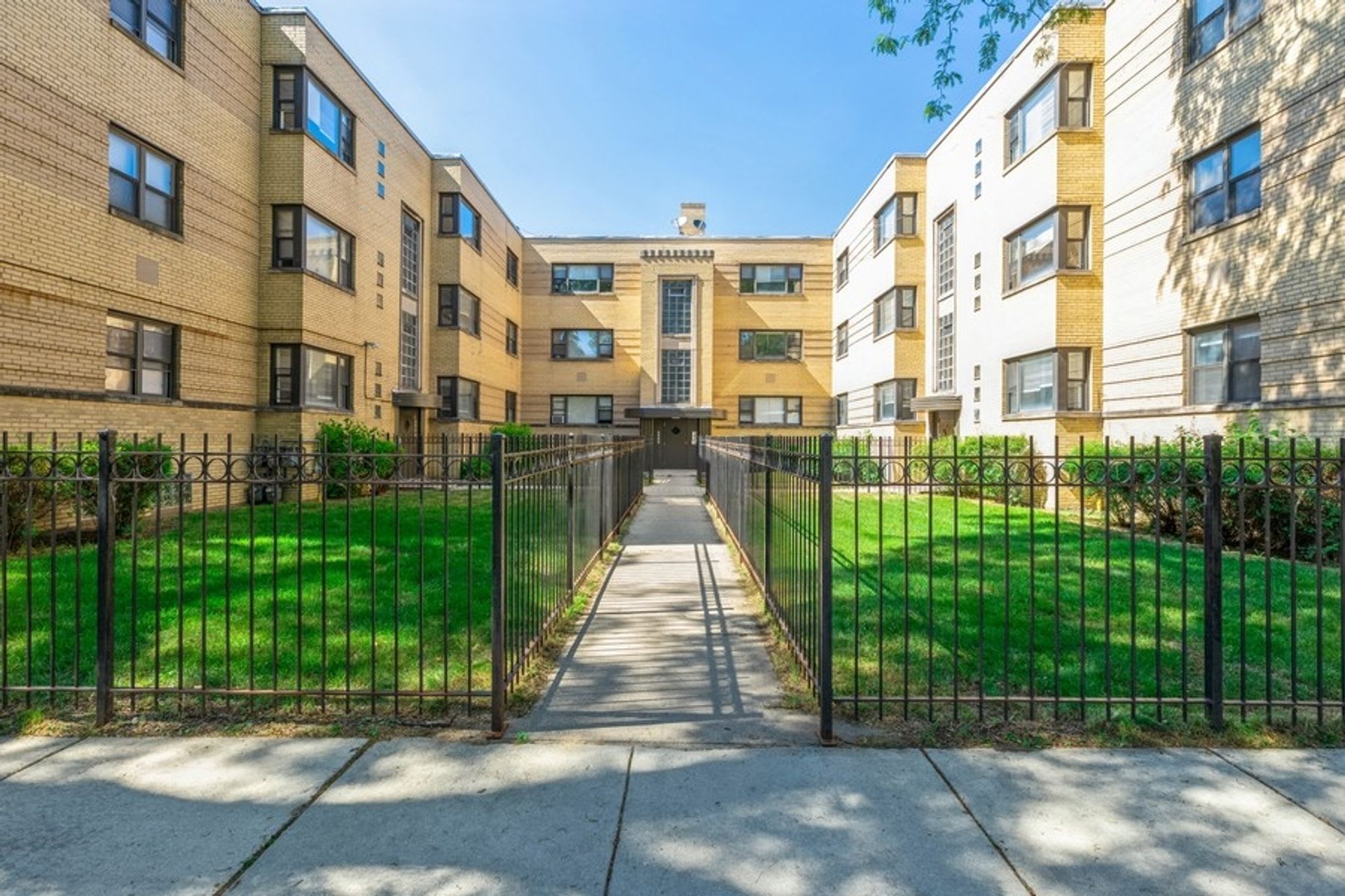 2050-2060 E 72nd Pl – photo 2