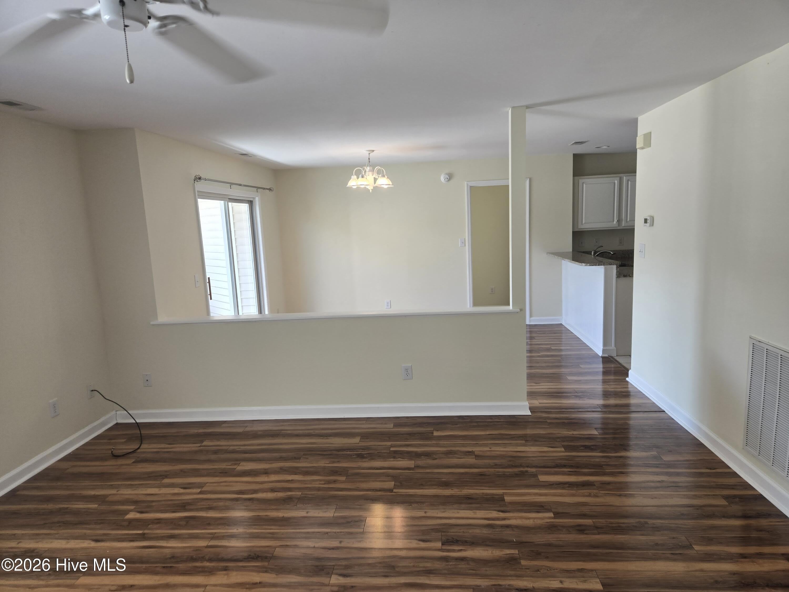 421 Commerce Avenue – photo 4