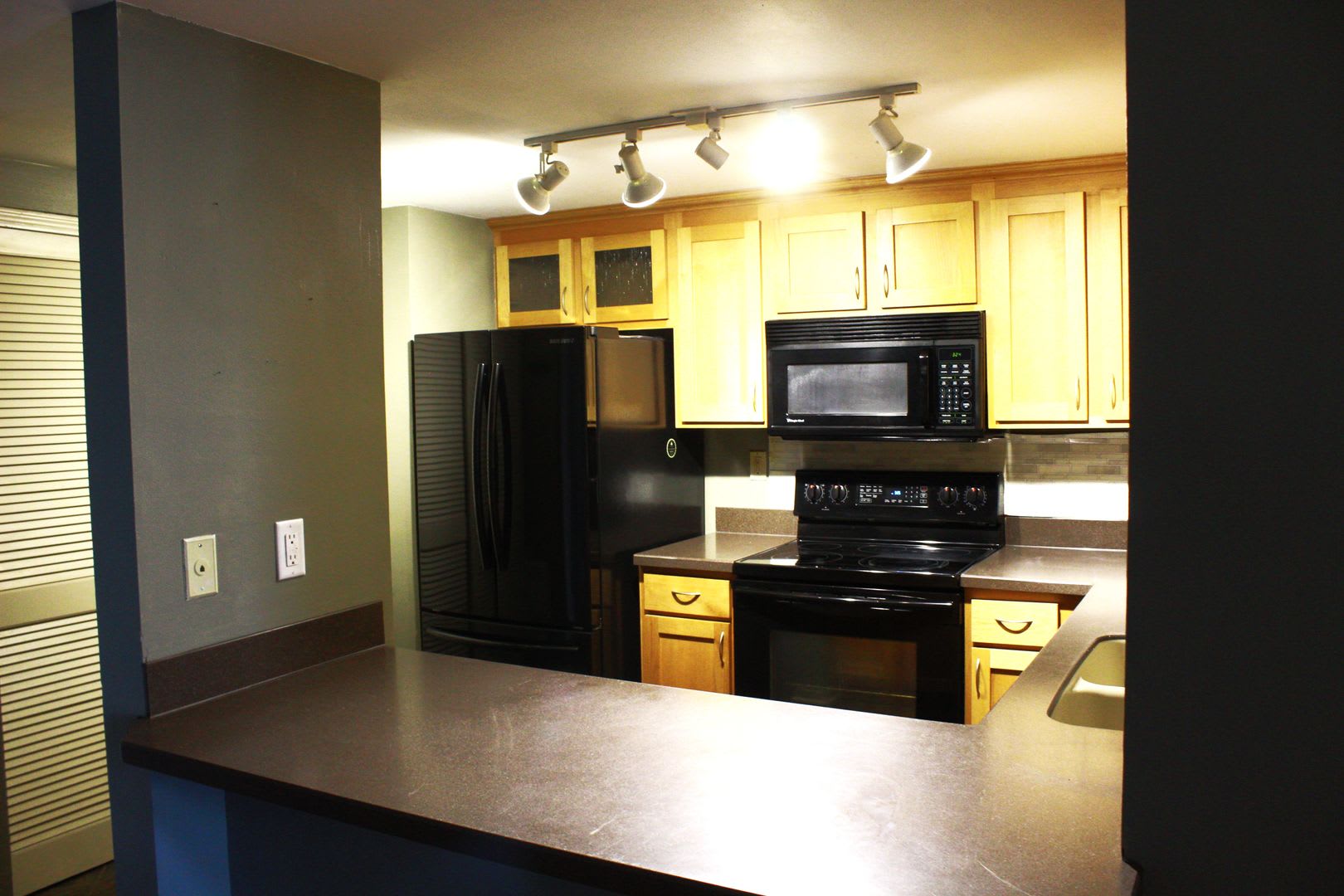 2 Bedroom 2 Bathroom Condo – photo 1