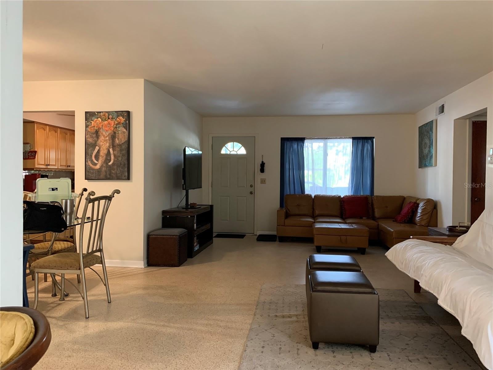 1750 DRUID Road E – photo 3