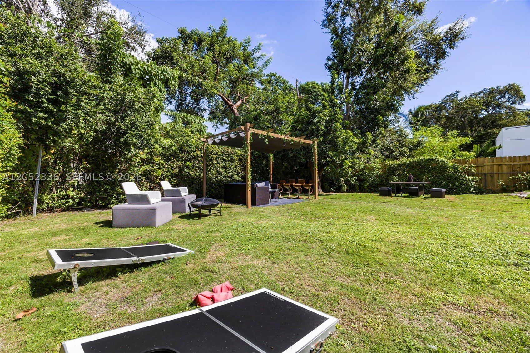 285 NW 45th St – photo 3