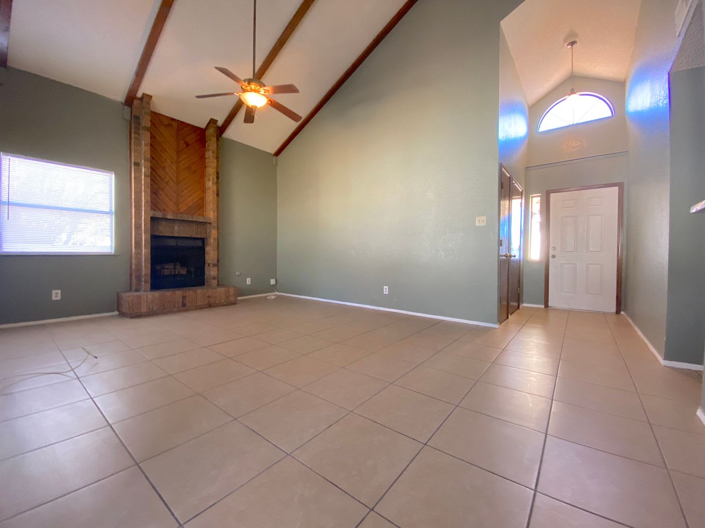 Northeast El Paso 3 bed2 bath – photo 3