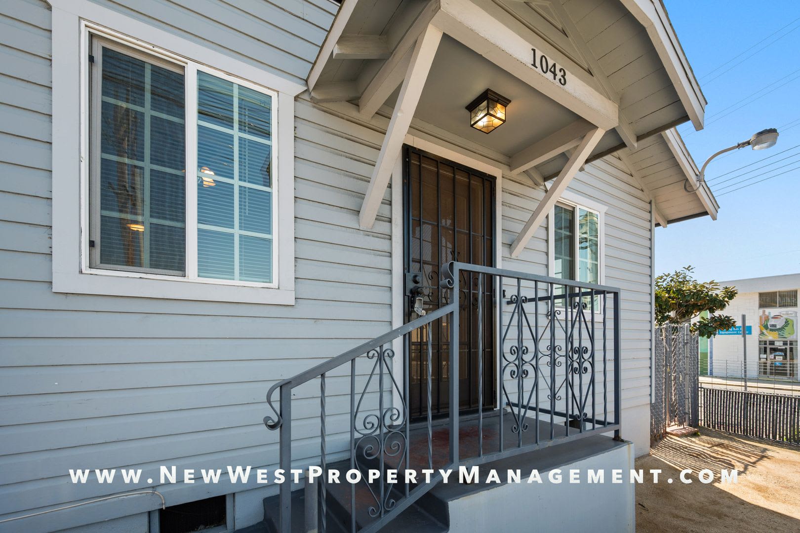 Charming Barrio Logan 2 Bedroom Available Now – photo 4