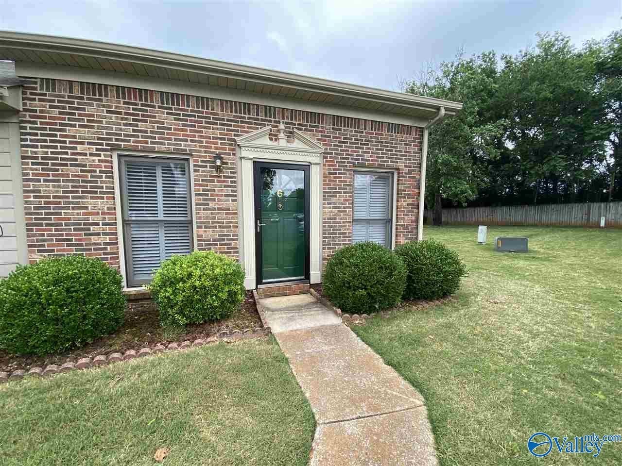 8136 Oldfield Road – photo 1