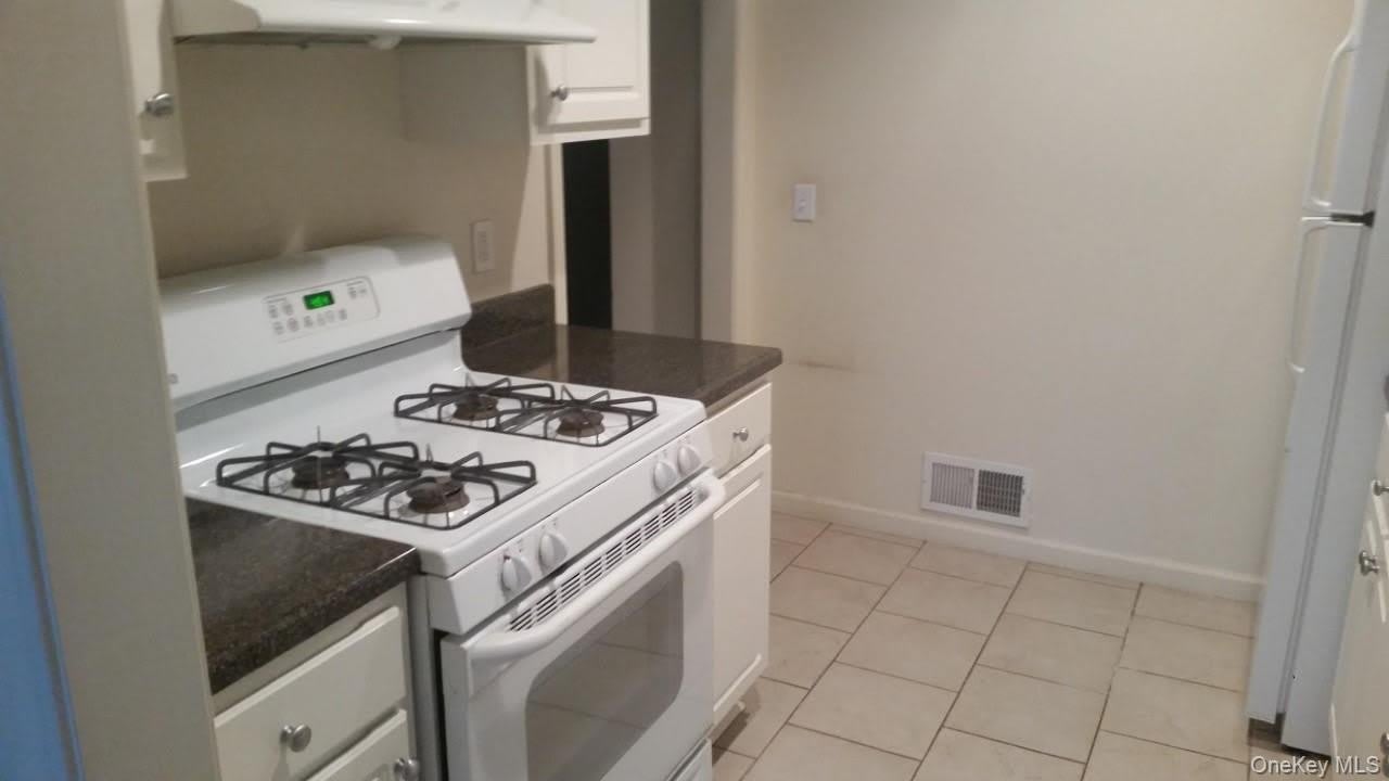 194 E Main Street – photo 2