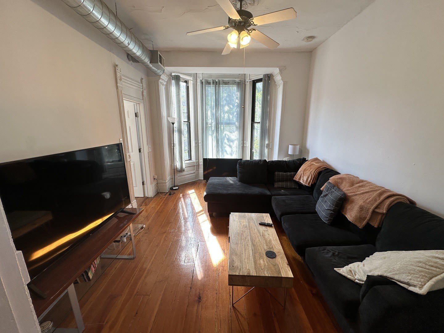 1239 N Noble Street – photo 3