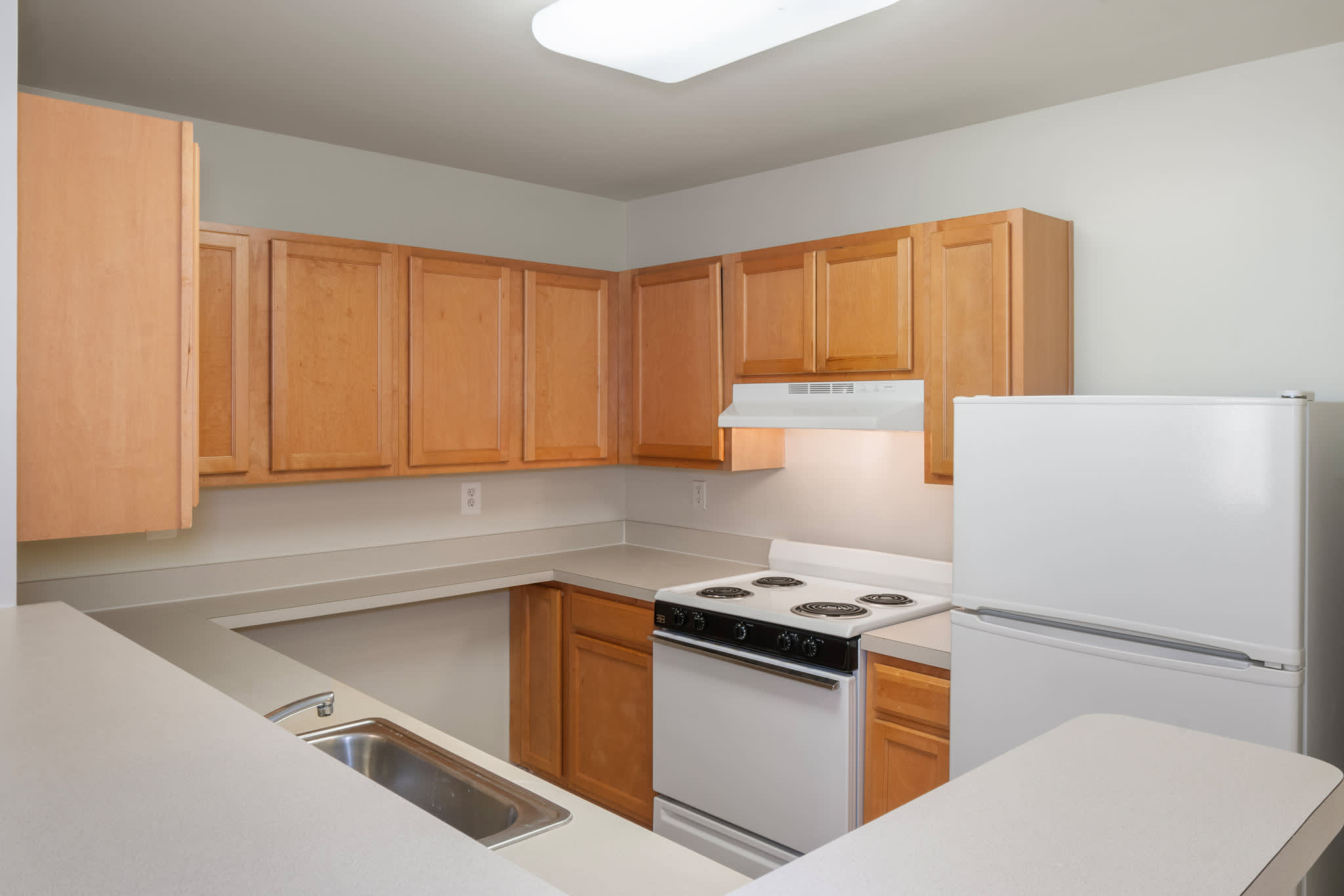 River Point Apartments – photo 1