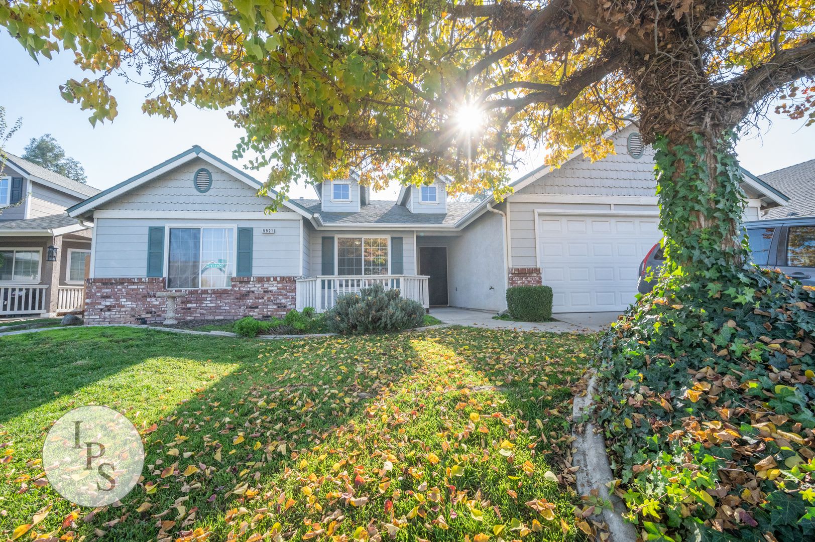 Fresno Westside Home, 3BR/2BA, Built 2002 – photo 1