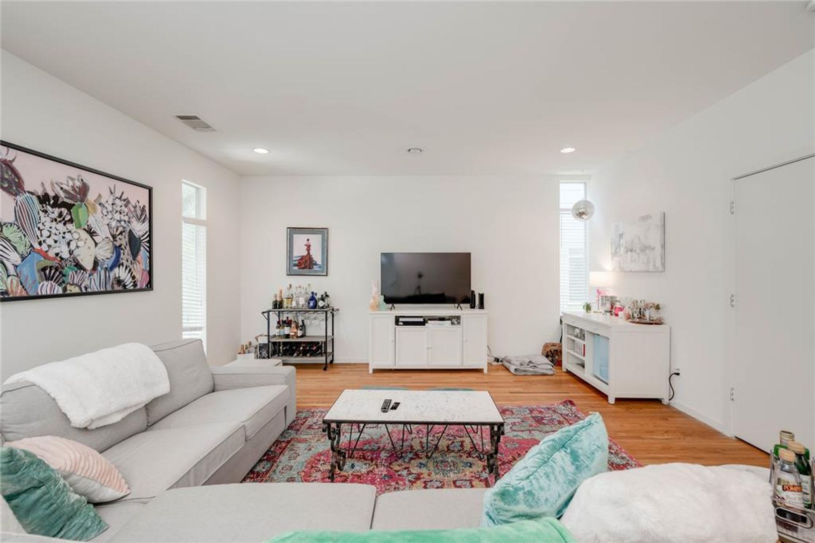 712 E. 45th St – photo 3