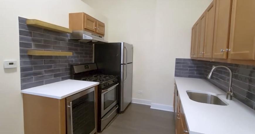 2057 W Dickens Ave – photo 3
