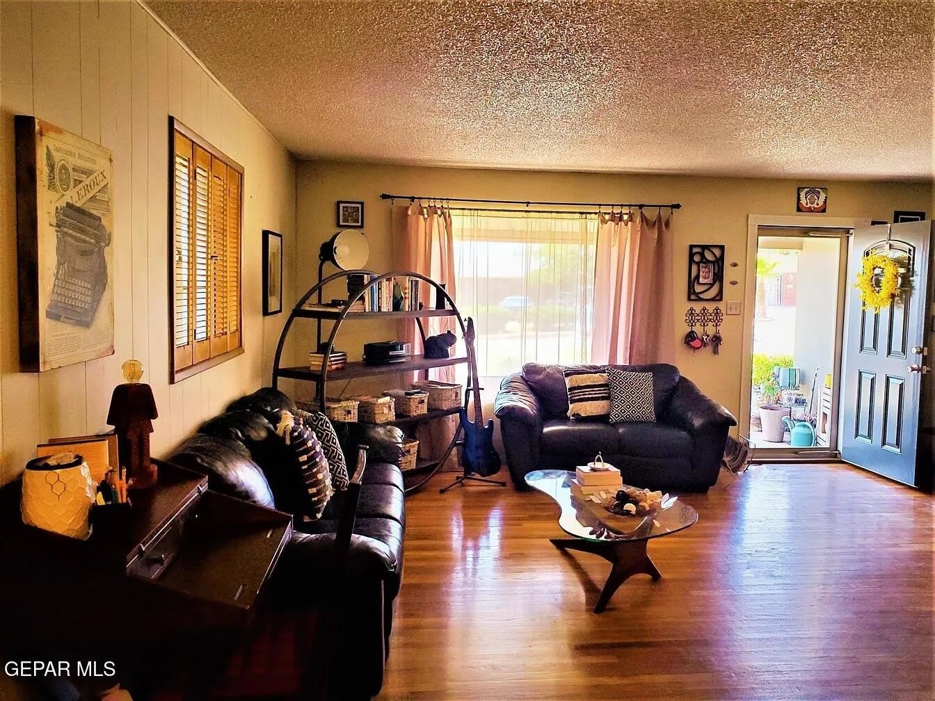 2705 Jackson Avenue – photo 4