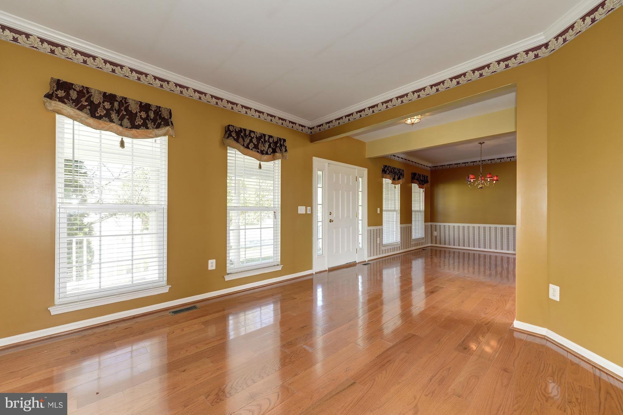 2768 MYRTLEWOOD Drive – photo 5