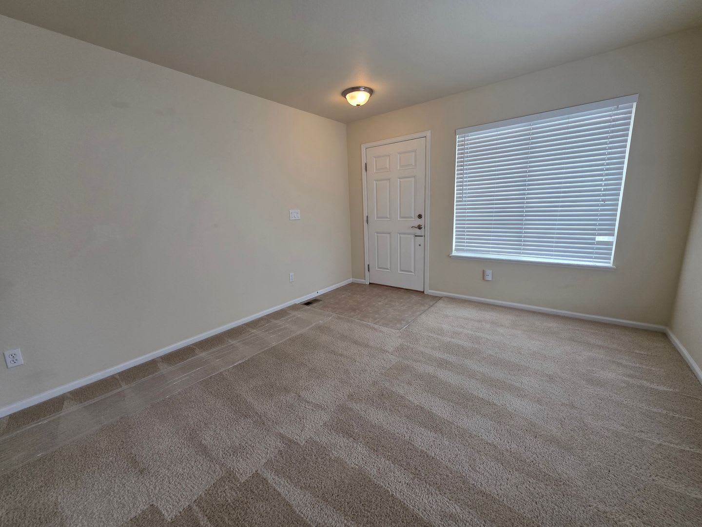 Stunning 3 Bed 3 Bath Home In North Gate – photo 4