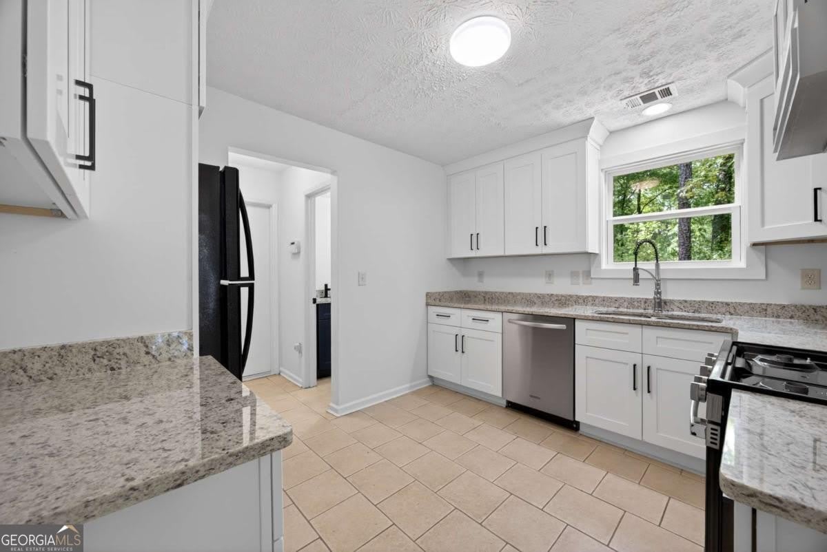 6898 Babbling Brook Drive – photo 3