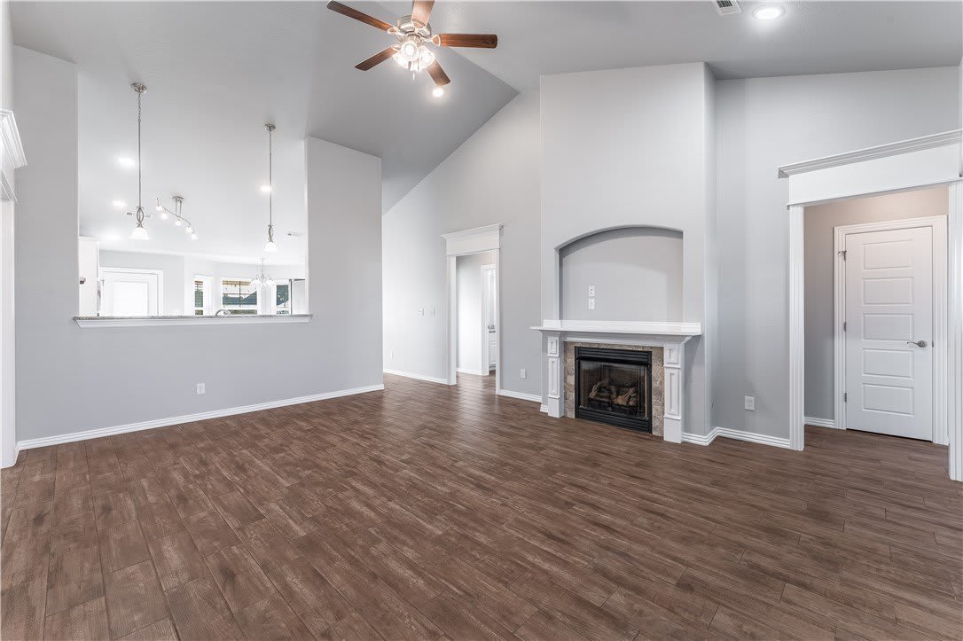 210 Adams Street – photo 2