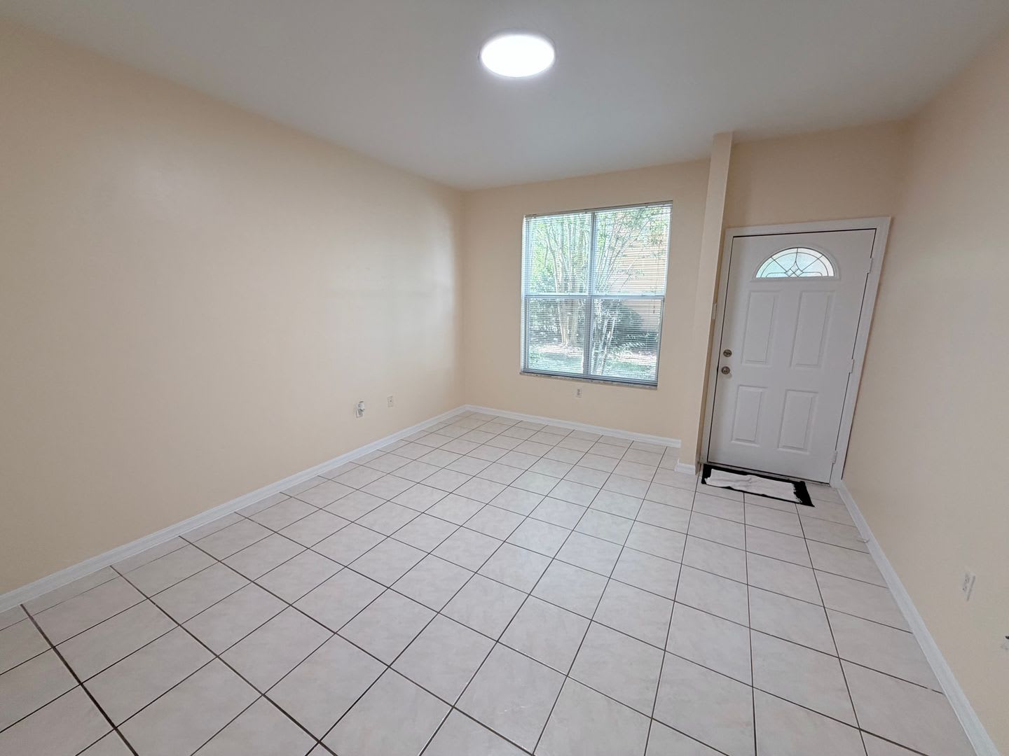 2 bedroom/ 2.5 bath in Kensington North – photo 5